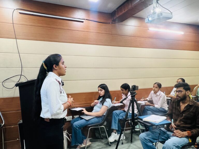Students attending a digital marketing seminar at HIDM Hisar